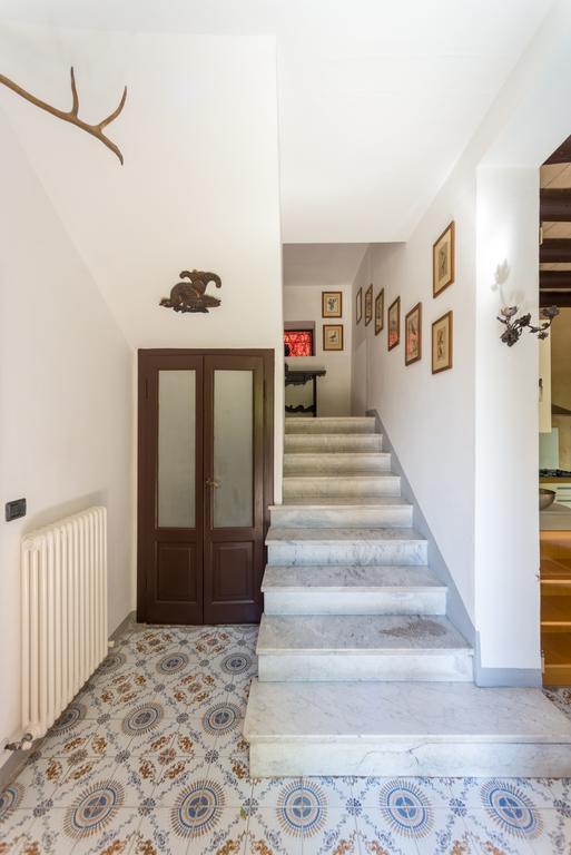 Villa La Rossa Fiumelatte エクステリア 写真