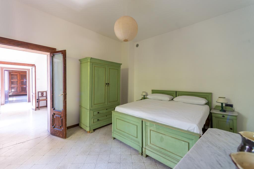 Villa La Rossa Fiumelatte エクステリア 写真