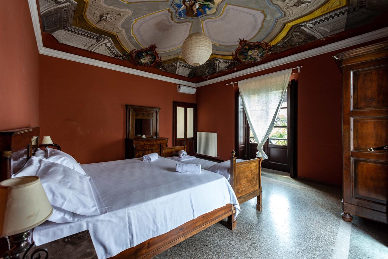 Villa La Rossa Fiumelatte エクステリア 写真